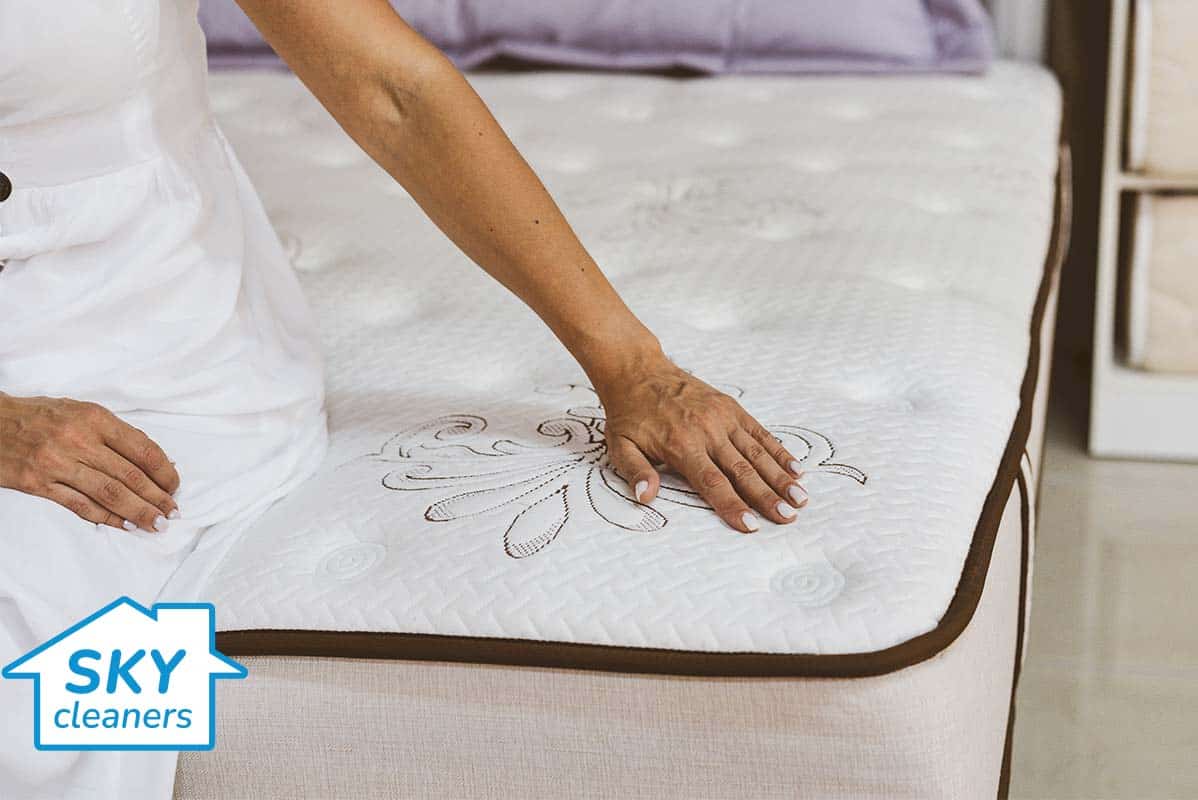 how to clean pee stains out of mattress